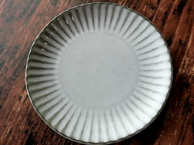 ニトリの唐茶削ぎ13センチ皿
